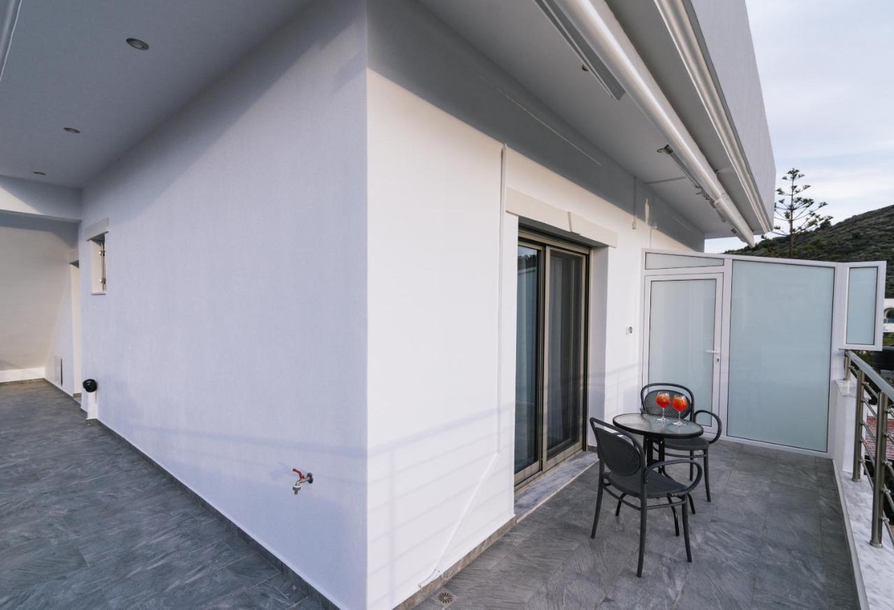 Lychnos Apartments 카밀라리 외부 사진