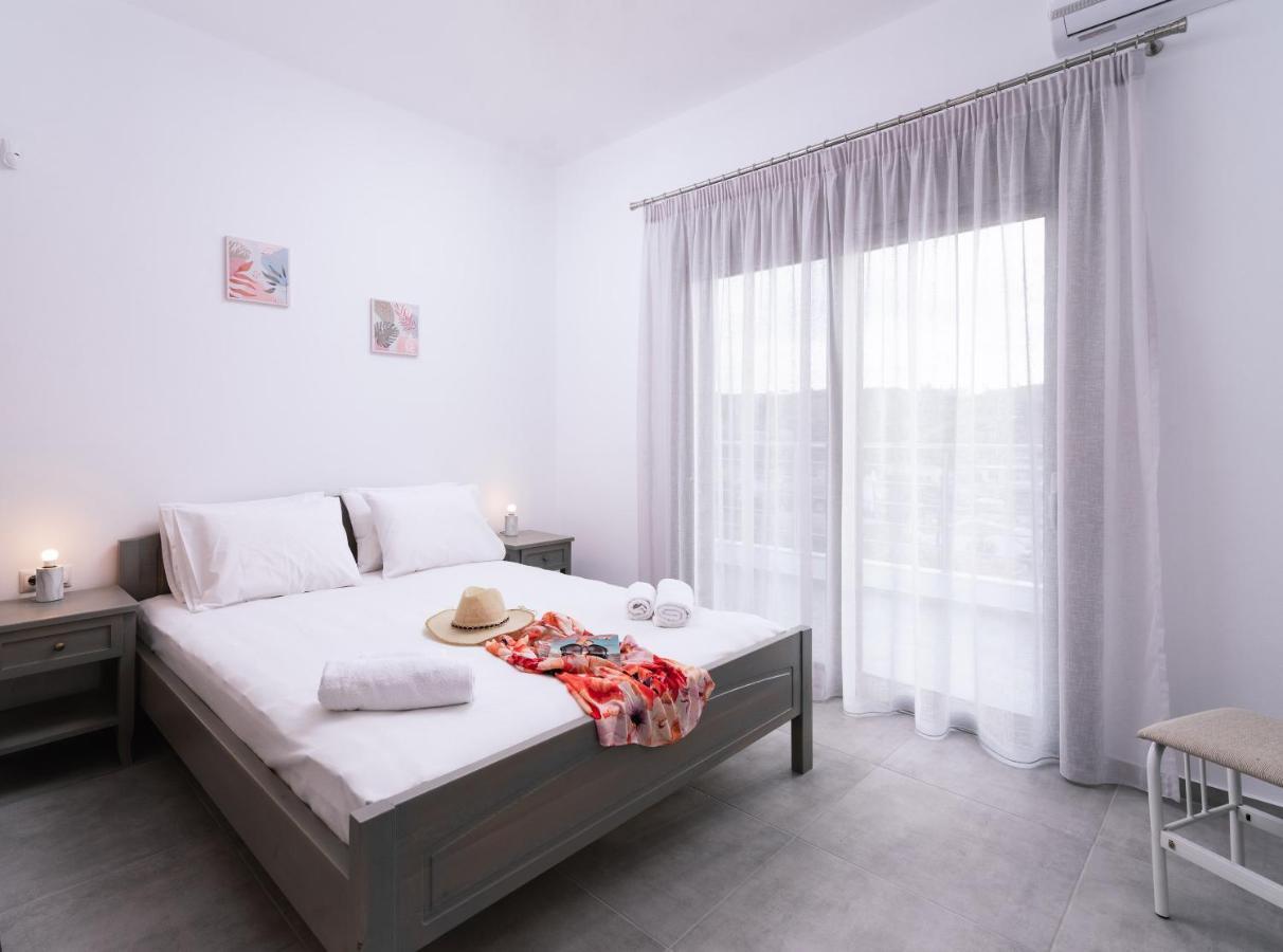 Lychnos Apartments 카밀라리 외부 사진