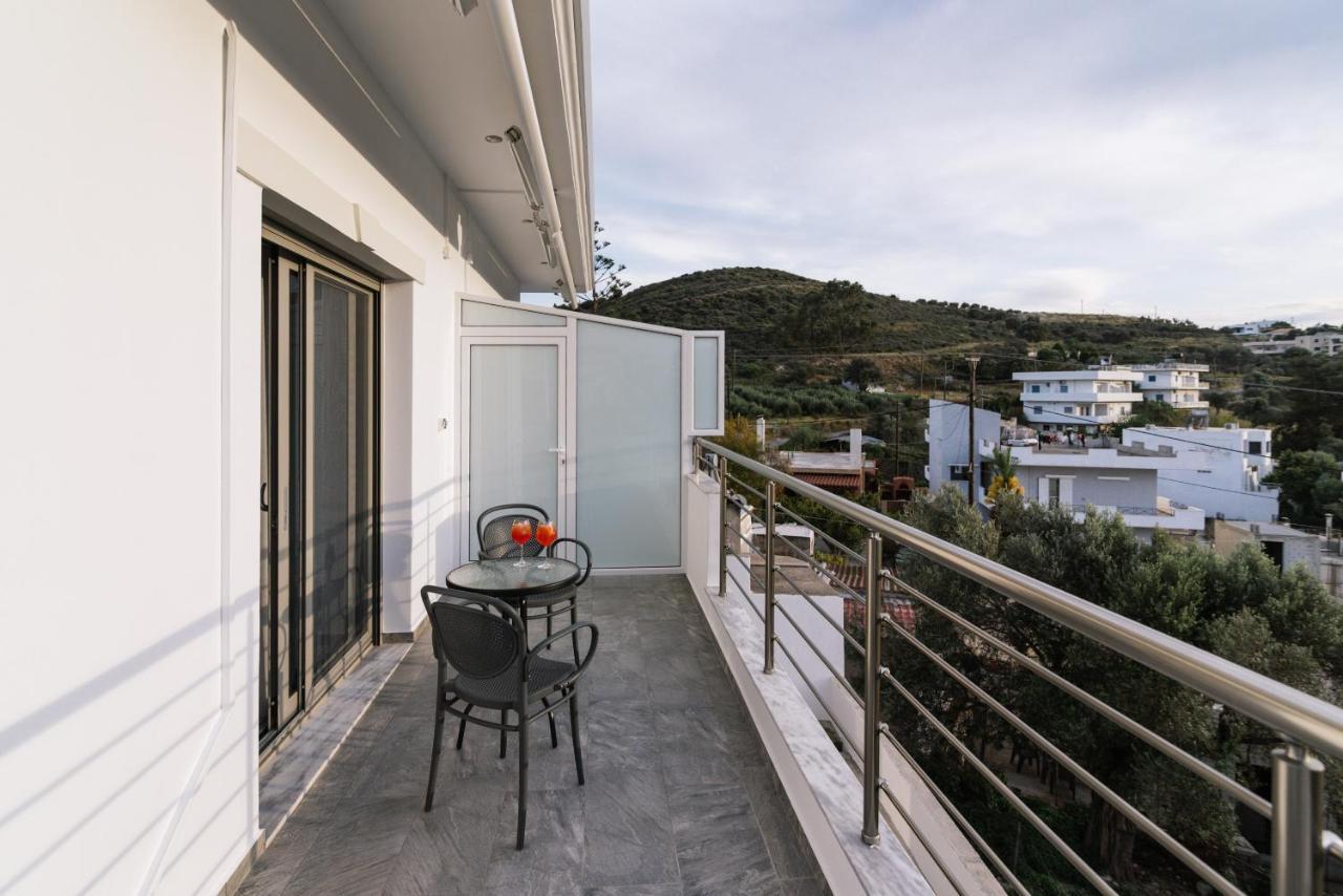 Lychnos Apartments 카밀라리 외부 사진